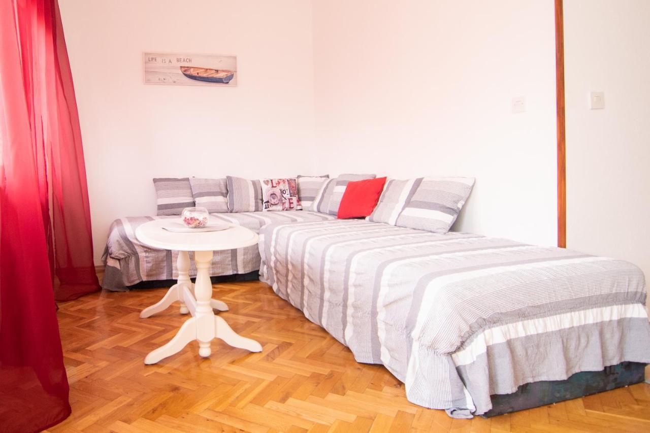Apartmani Ivana Kaštela Buitenkant foto